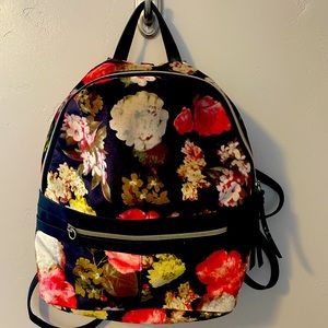 Women’s Small Backpack
